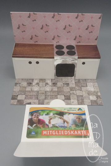 Kleine_Kueche_Geheimfach_offen